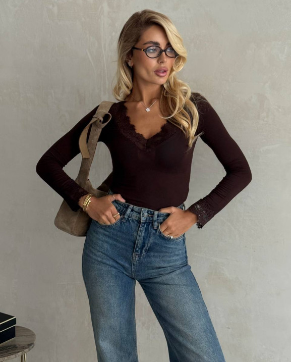 124 Лонгслів з мереживом